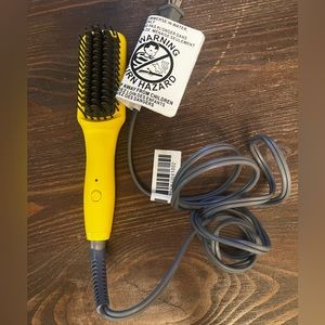 drybar baby brush crush straightening tool